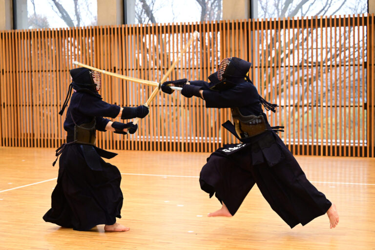 Thorough footwork practice (Iguchi Kiyoshi) | Kendo Jidai International